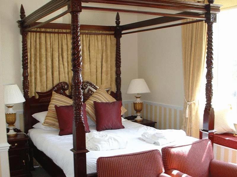 Downe Arms Country Inn Wykeham  ภายนอก รูปภาพ